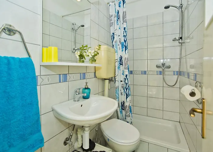 Lina Vrankovic Hvar Town