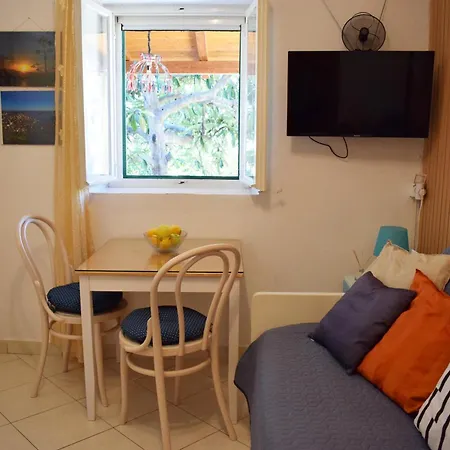 Lina Vrankovic Apartment Hvar Town