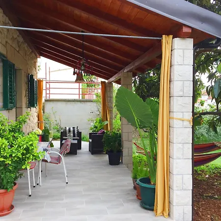 Lina Vrankovic Hvar Town