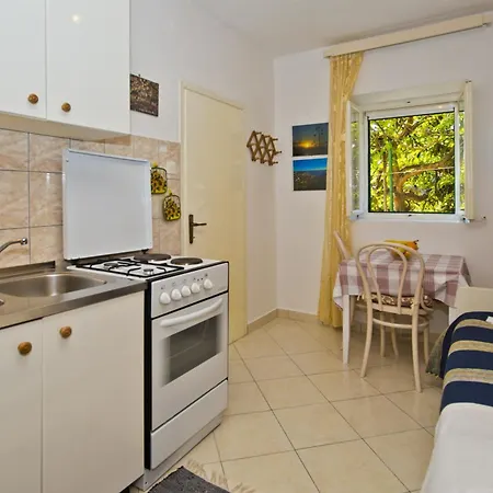 Апартаменты Lina Vrankovic Хвар