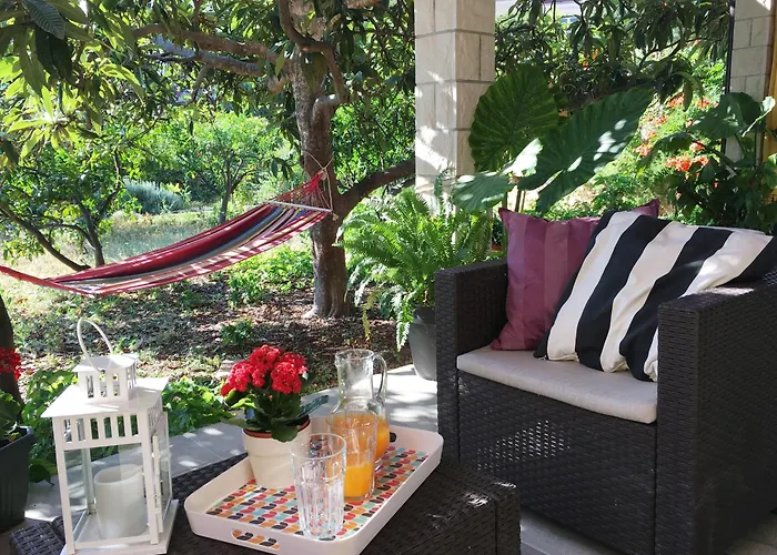 Lina Vrankovic * Hvar Town