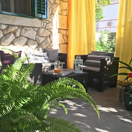 Lina Vrankovic Apartman Hvar Town