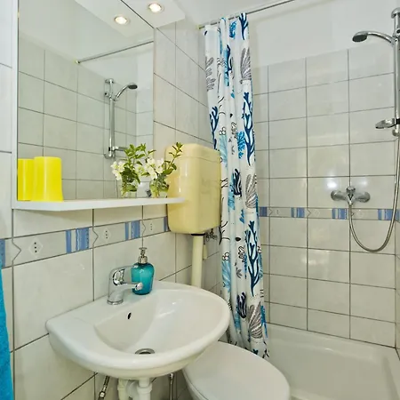 Lina Vrankovic Apartman *